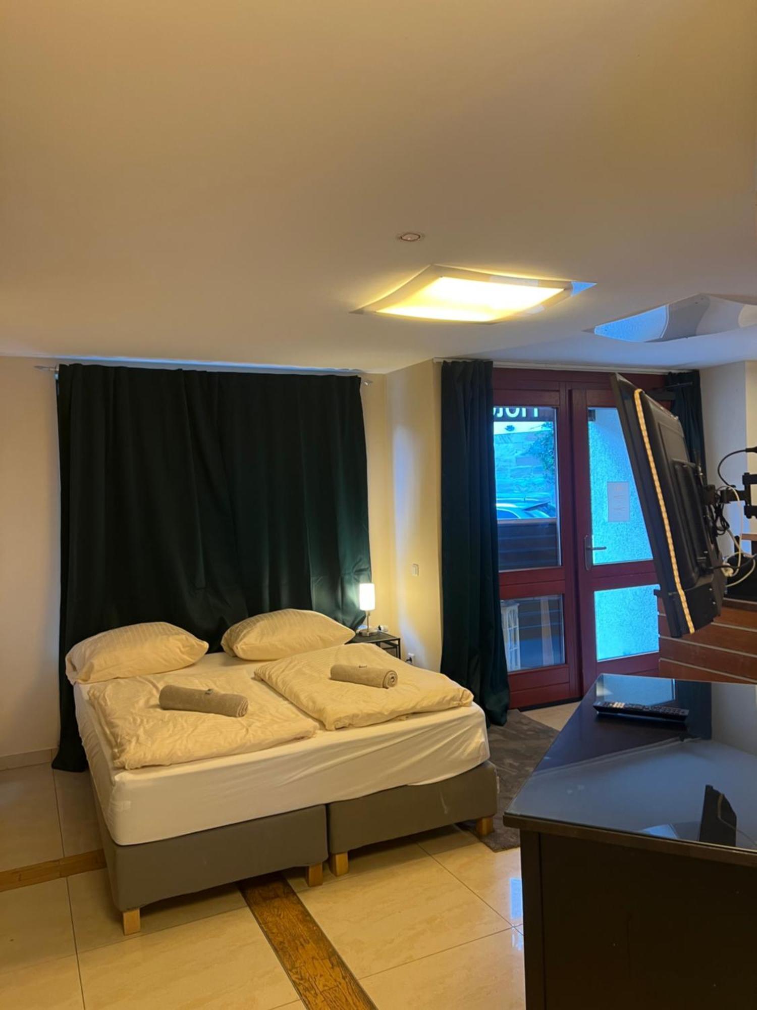 Hotel Hof 19 - Nuernberg Nord Heroldsberg Extérieur photo